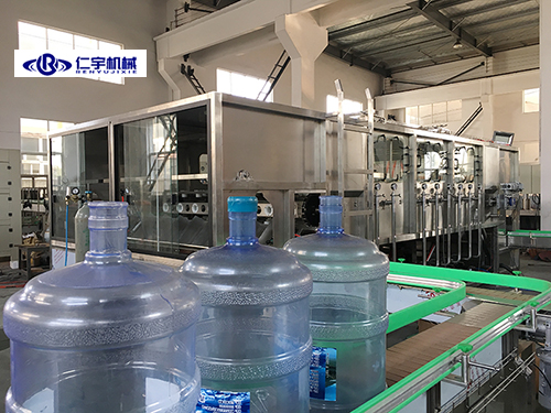 桶装宝威体育平台的日常维护和定期保养