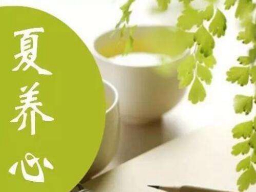 小瓶矿泉宝威体育平台